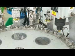 Máquina ensambladora de remachado de resortes