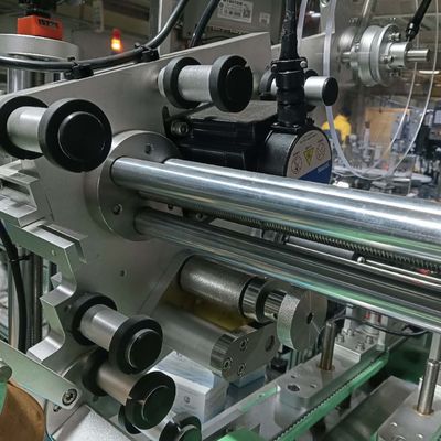 Un buen precio. Máquina de ensamblaje de necesidades diarias de 50 Hz Máquinas de ensamblaje automatizadas para botellas en línea