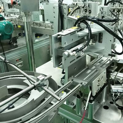 Un buen precio. Máquina de ensamblaje de Euro Cap de anillo de tira 220V / 50Hz automático en línea