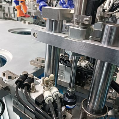 Un buen precio. Capa de desinfección Máquina automática de tapón de botellas Material de acero inoxidable OEM en línea
