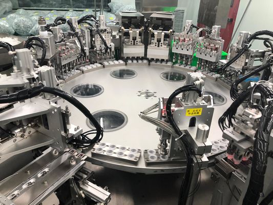 Un buen precio. Máquina de montaje automático para tapas de infusión con buen rendimiento y alta eficiencia en línea