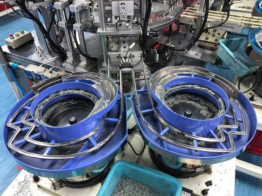 Un buen precio. No estándar de montaje automático de seguridad agujas de recolección de sangre Control PLC fácil de operar en línea