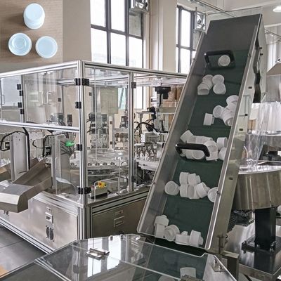 Un buen precio. Máquina de ensamblaje de necesidades diarias operación fácil de usar control PLC para lavandería depurador botella tapa máquina de tornillo automática en línea