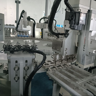 Un buen precio. Máquina ensambladora de tapas de helicóptero con producción de alta velocidad en línea
