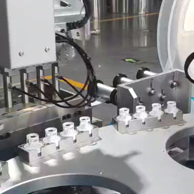 Un buen precio. Máquina de ensamblaje de tapas de desecante totalmente automatizada con servomotor en línea