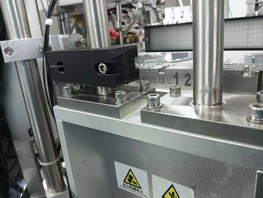 Un buen precio. Máquina de ensamblaje de necesidades diarias de acero inoxidable automática ODM en línea