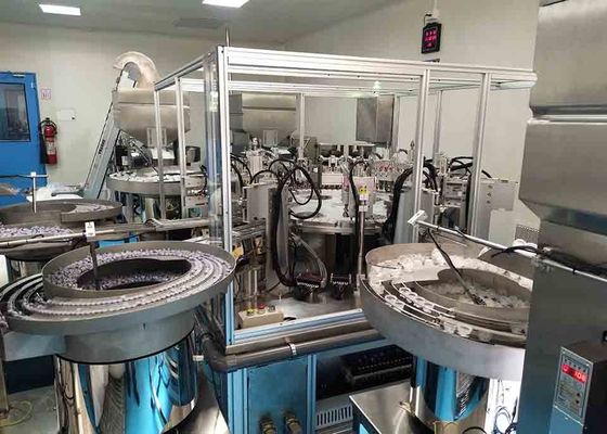 Un buen precio. Máquina de ensamblaje de tapa doblemente plegable de ocho estaciones en línea