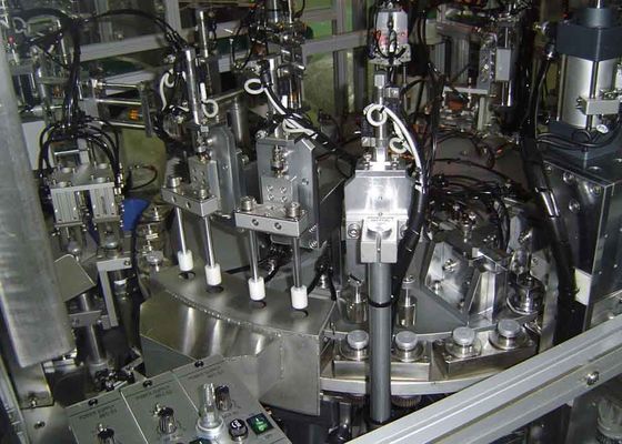 Un buen precio. Máquina de ensamblaje de productos médicos de 380V Máquina de ensamblaje de tapas de plástico en línea