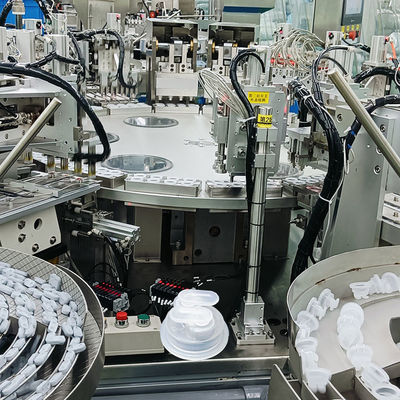 Un buen precio. Máquina automática de doble tapa plegable de alta eficiencia y capacidad de producción estable en línea