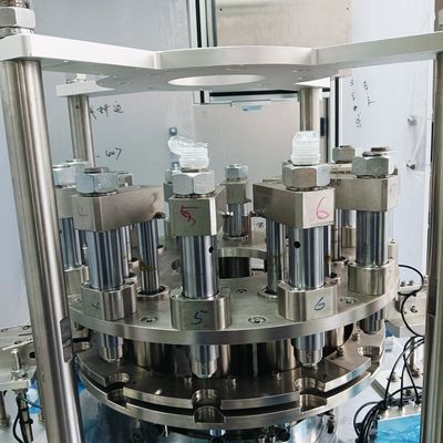 Un buen precio. Máquina plegable mecánica de alta capacidad, buen rendimiento y velocidad de funcionamiento rápida en línea