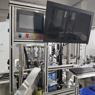 Un buen precio. Máquina de sellado mecánico de tapa de vuelta de alta velocidad con sensor fotoeléctrico en línea