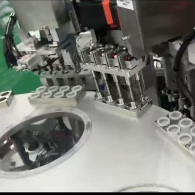 Un buen precio. Máquina de ensamblaje Euro Cap de alta precisión con presión estable para productos farmacéuticos, conforme a la norma ISO y a las normas GMP en línea