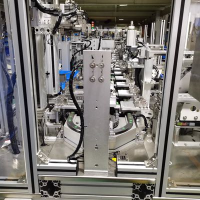 Un buen precio. Máquina de ensamblaje de cabeza de bomba de pulverización con alta capacidad en tipo bucle en línea