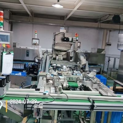 Máquina de embalaje automática personalizable para el conteo y embalaje de productos con una producción y componentes precisos