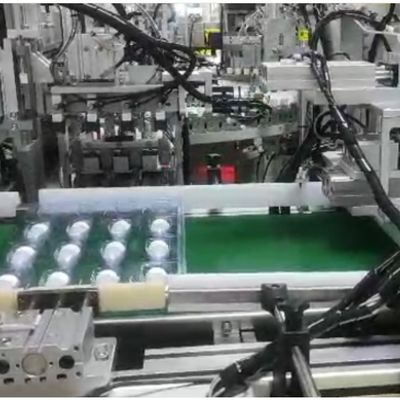 Un buen precio. Sistema de control PLC y operación de la interfaz hombre-máquina Máquina de ensamblaje de productos médicos para la producción de hisopos nasales en línea