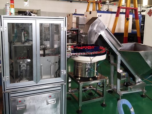 Un buen precio. Máquina automática de cierre de tapa impulsada por servo de alta flexibilidad en línea