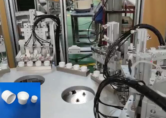 Un buen precio. Máquina de ensamblaje automático de tapas de desecante para productos farmacéuticos y de salud en línea