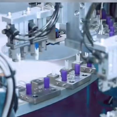 Un buen precio. Materiales de aleación de aluminio de acero inoxidable en línea con las normas GMP para la colección general de sangre máquina de ensamblaje de agujas en línea