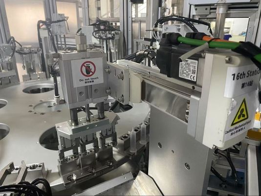 Un buen precio. Máquina de ensamblaje automático de cabeza de bomba, operación de pantalla de control PLC personalizable en línea