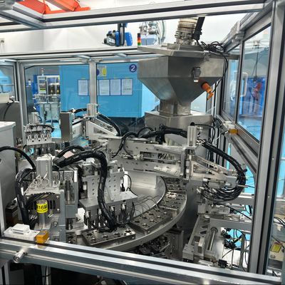 Un buen precio. Máquina de llenado automática de tapa a prueba de humedad PLC Control remoto en línea
