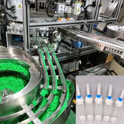 Un buen precio. Máquina avanzada y personalizable de ensamblaje de productos médicos para gotas intravenosas con inspección y soluciones de fibra óptica en línea