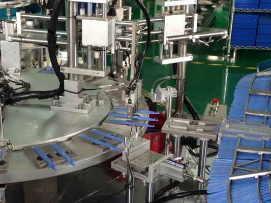 Un buen precio. Montaje automático y embalaje de bisturí desechable y cuchillo quirúrgico con máquina de montaje de productos médicos en línea