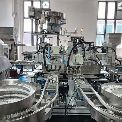 Un buen precio. Máquina de ensamblaje de cabeza de bomba de automatización no estándar, tipo de bucle, control PLC, funcionamiento con pantalla táctil en línea