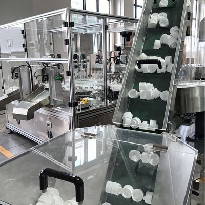 Máquina de Ensamblaje Automatizada para Tapas de Lavandería: Fallos de Operación de la Pantalla de Control PLC se Mostrarán