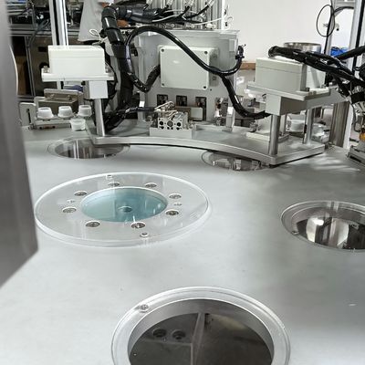 Máquina de Ensamblaje Automatizada para Tapas de Película de Infusión de Película de Aluminio Fácil de Rasgar Buen Cierre
