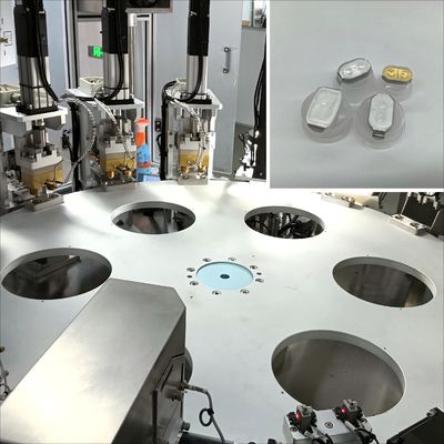 Un buen precio. Máquina de Ensamblaje Automático para Tapas de Película de Infusión con Mecanismo de Punzonado Automático de Moldes de Alta Eficiencia en línea