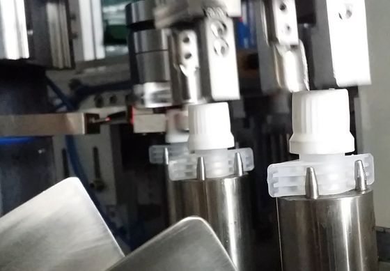 Un buen precio. Máquina de ensamblaje automático de boquilla servo de alto rendimiento y eficiencia en línea