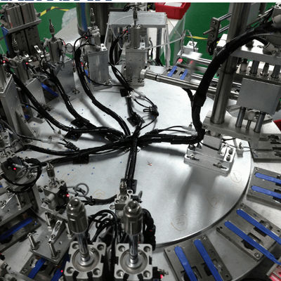 Un buen precio. Máquina de montaje de cuchillos quirúrgicos en línea