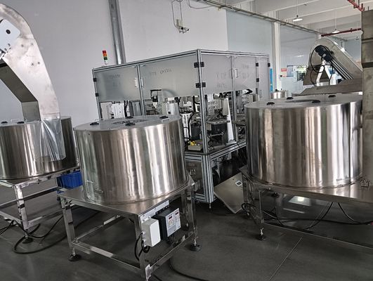 Un buen precio. Máquina ensambladora de tapa de hélice y tapa de jugo con servomotor en línea