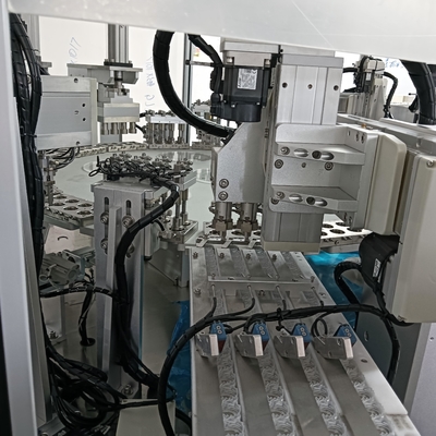 Máquina de Ensamblaje de Tapas Heli para Tapas de Leche y Rosca, Servoaccionada