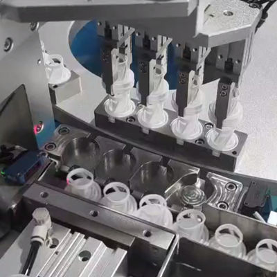 Un buen precio. Máquina automática de ensamblaje de tapa de desecante 1500-8500pcs/h en línea