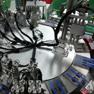 Un buen precio. Máquina de Ensamblaje Vertical de Cuchillos Quirúrgicos 4500-12000/hora en línea