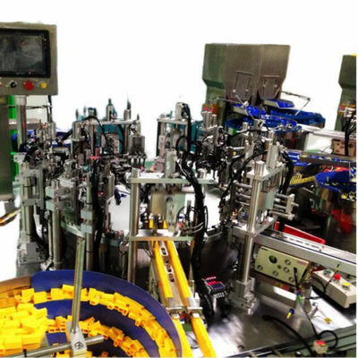 Un buen precio. Línea de producción automática de lancetas de seguridad con diferentes longitudes y medidas de agujas y garantía de 1 año en línea